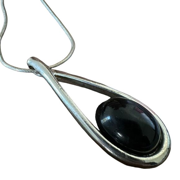 Vintage Sterling Silver Black Onyx Teardrop Pendant Artisan 2 Inch 16 Grams - Picture 4 of 4